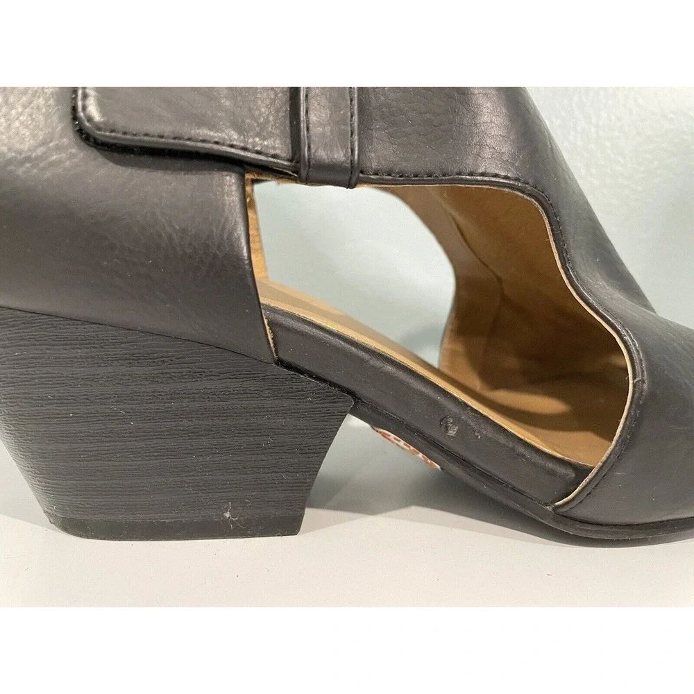Natural Soul Women's Leather Look Sandals Size 7.5 Black‎ Wedge